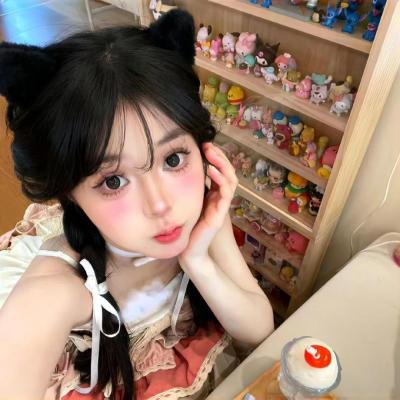 一个叫阿宝的男孩